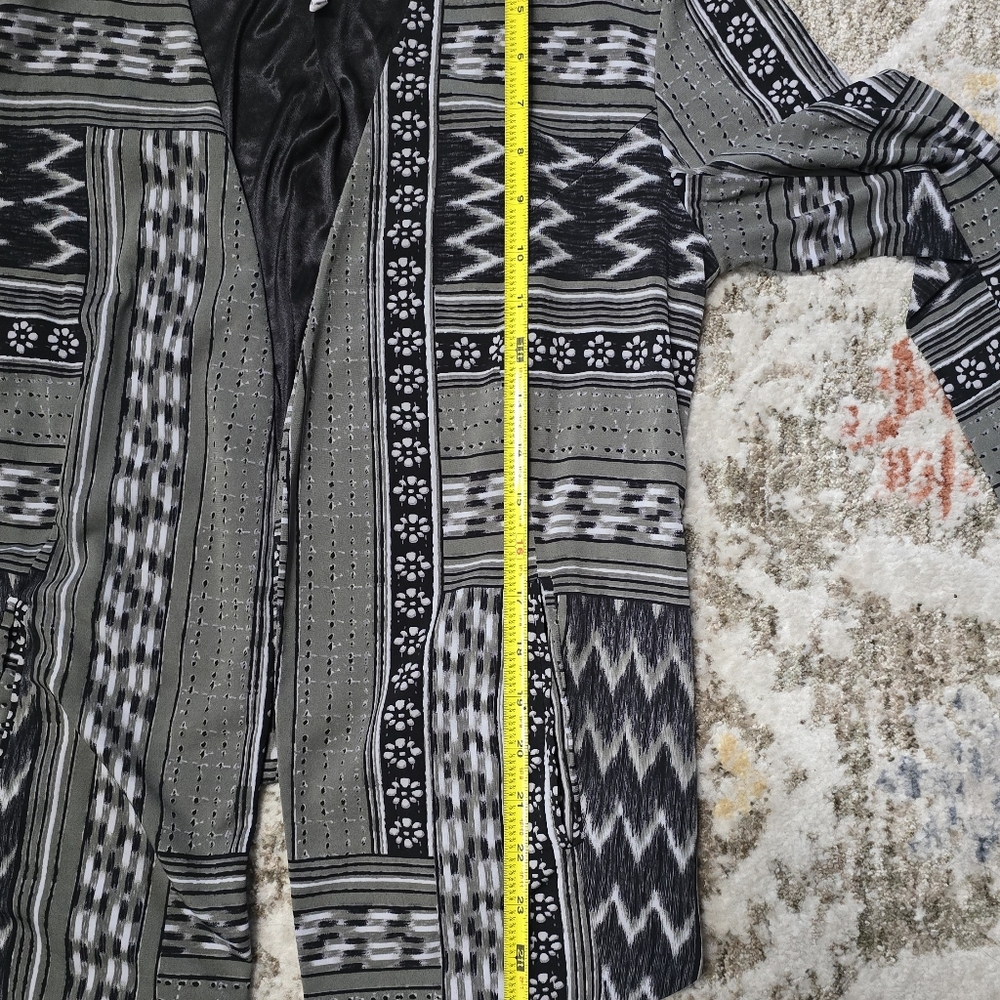 Bcbgeneration Black And Gray/Olive Geometricopen … - image 8